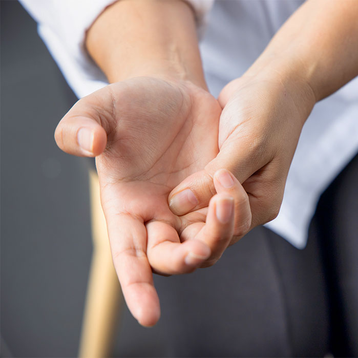 trigger finger chiropractor in Monterey Park, CA
